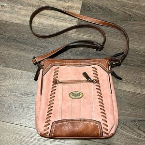 B.O.C. Oakley Organizer Crossbody Pink
